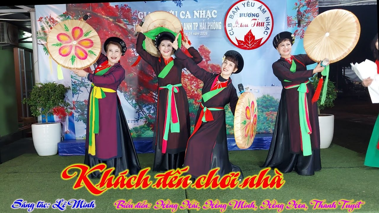 Khách đến chơi nhà HMT 