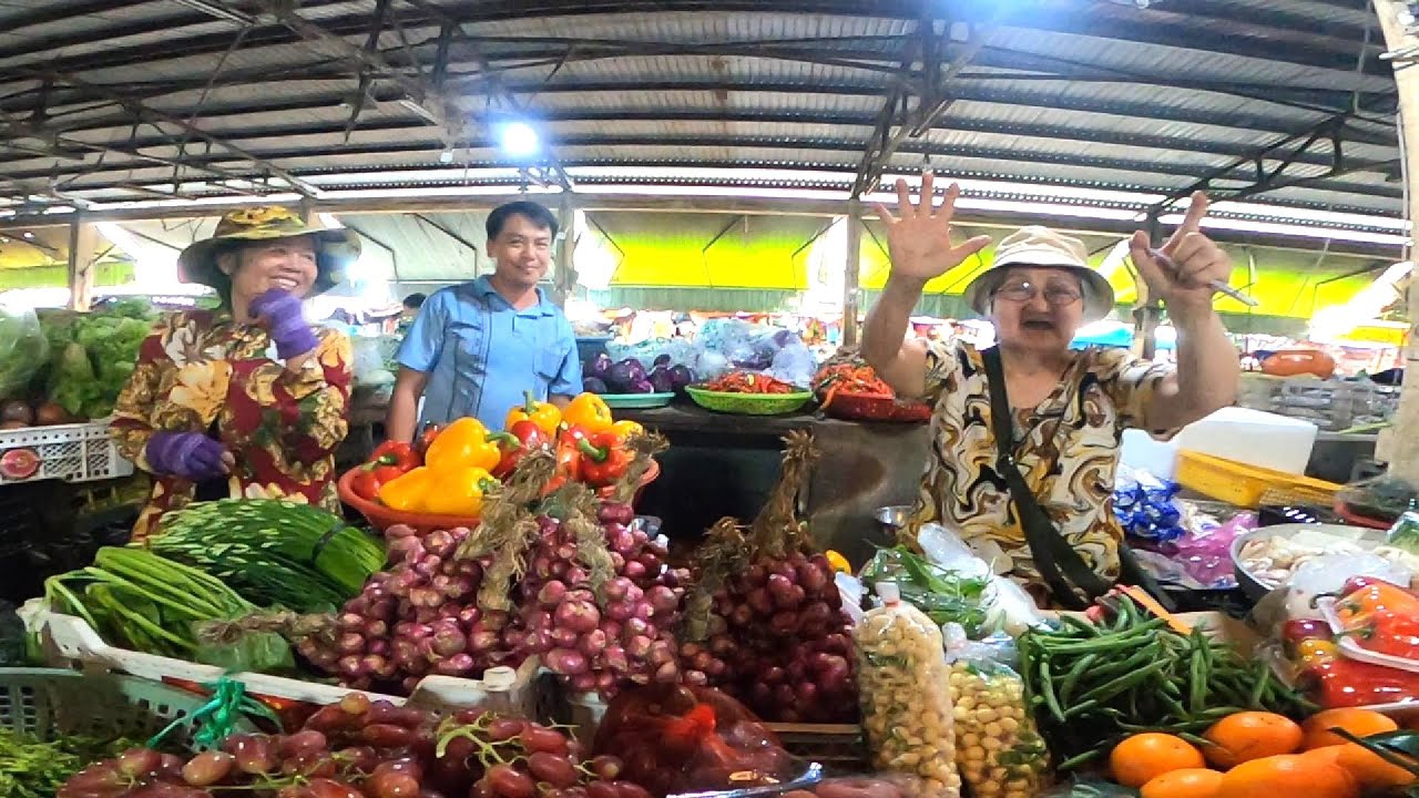 Открытый продовольственный рынок, Го Конг, провинция Тьензянг, Вьетнам.