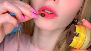 АСМР Бальзам для губ *мёд* 💓☘️🍯 Липкие звуки губ  Lip makeup ASMR LIPSTICK