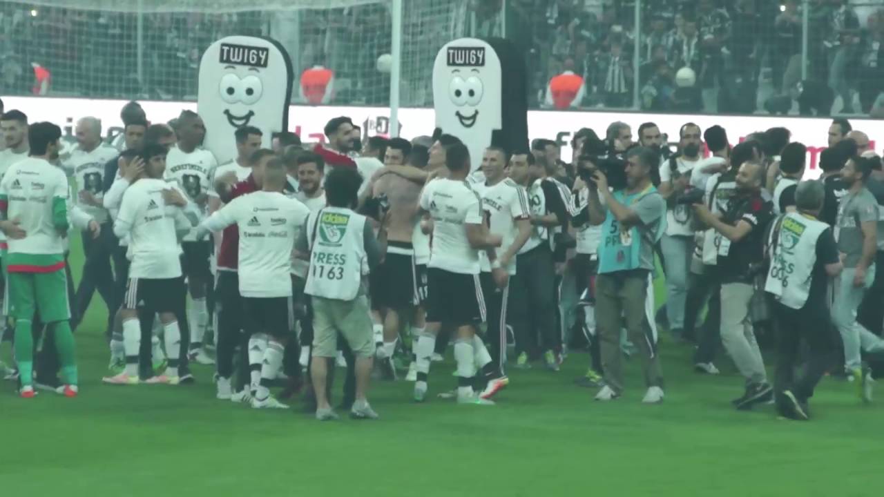 Vodafone Arena Beşiktaş Osmanlıspor  son düdük şampiyonluk turu