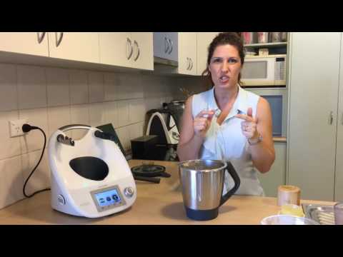 HOW TO MAKE KETO COCONUT PULL APART ROLLS - GRAIN FREE, WHEAT FREE, GLUTEN FREE & SUGAR FREE !. 