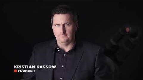 Kristian Kassow presenting Kassow Robots