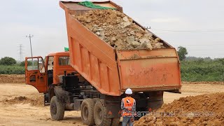 Dump trucks in Action - Dump trucks dumping dirt - ឡានដឹកដី, ឡានចាក់ដីធ្វើផ្លូវ