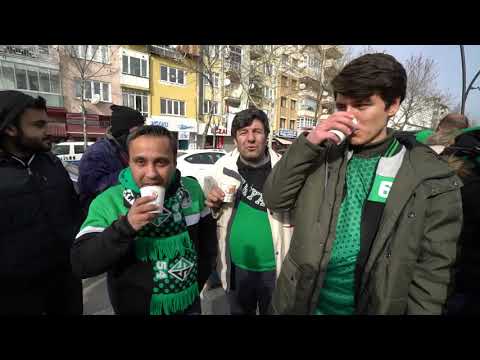 Sahada da, dışarıda