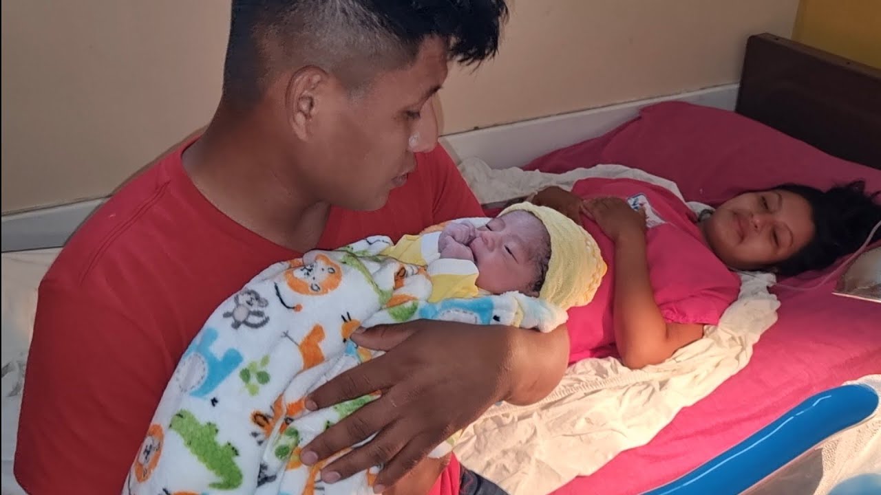 PADRE por Primera Vez Ve a Su BEBÉ👨‍🍼😍 Quedó Boca abierta, no Podía Creer Que el Era?😱