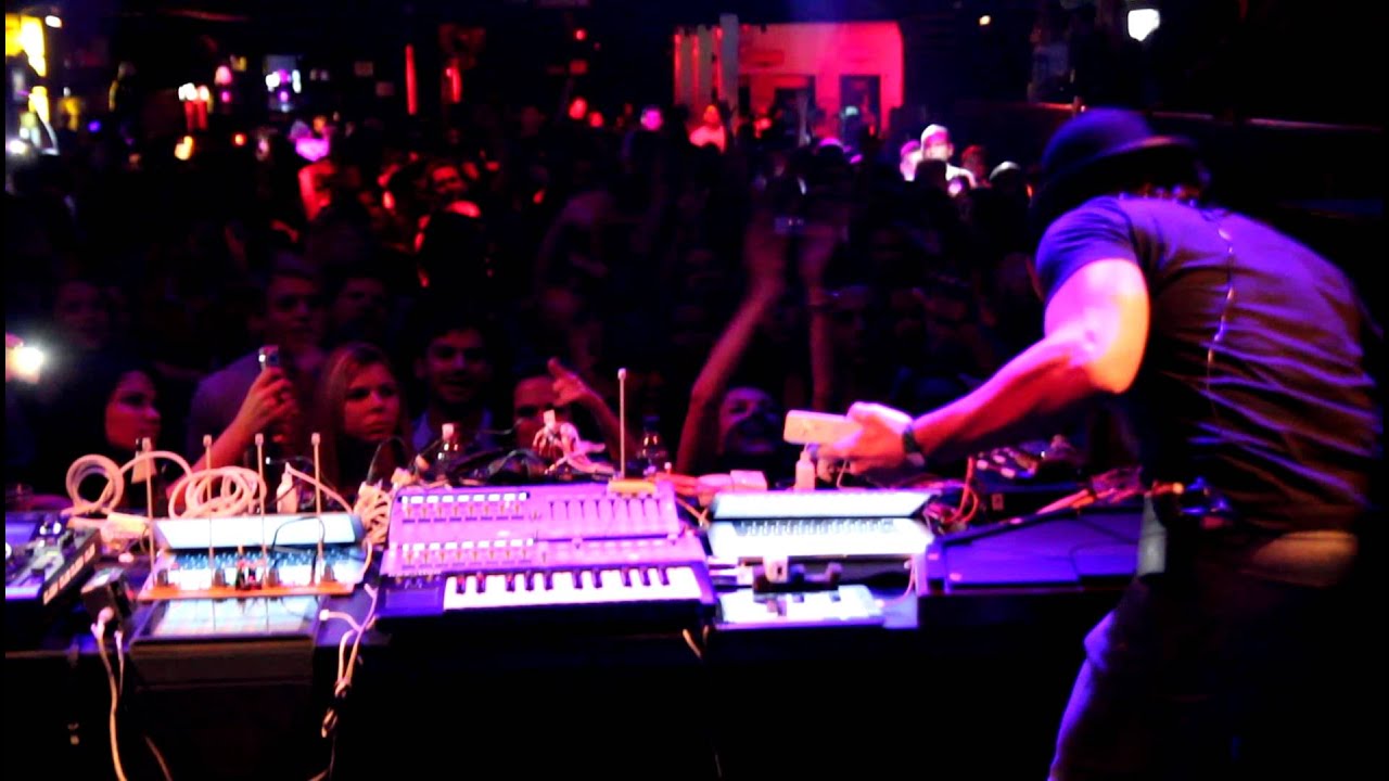 Meet Her (live impro) at Clash Sao Paulo