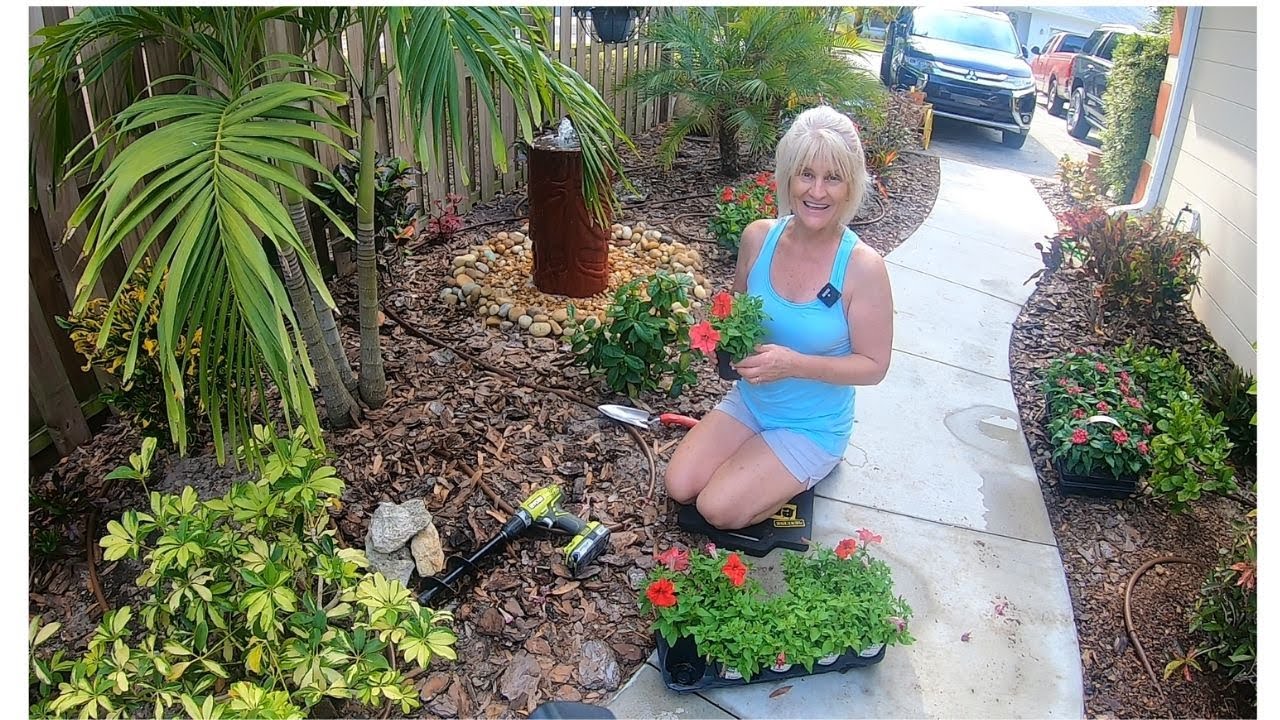 Growing Petunias in the Landscape 🌹 // Mulching the Flower Beds 💪😅