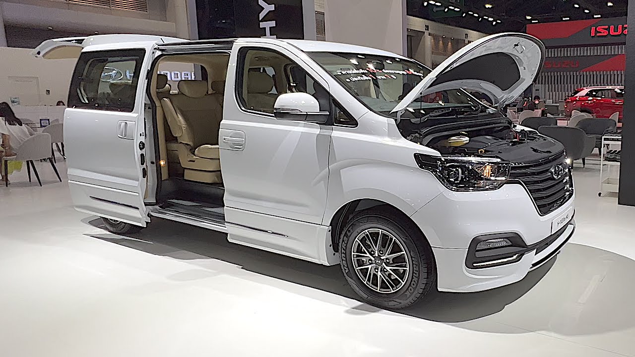 2022 Hyundai H1 Elite - 11 passengers VAN 