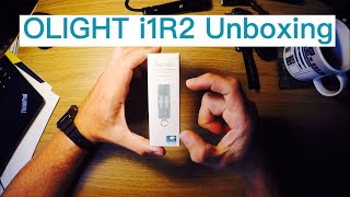 OLIGHT i1R2 eos - EDC torch Unboxing screenshot 4