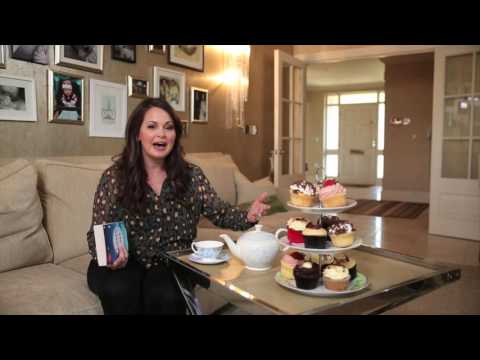 Vídeo: Billie Faiers é icelolly.com Celebrity Mum do Ano de 2015