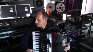 Video thumbnail of "Vlada Panovic  (accordion jazz) - Cheek To Cheek"