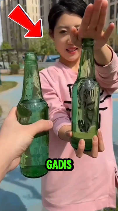 TANTANGAN MENUMPAHKAN AIR DARI BOTOL PALING CEPAT❗#videoviral #gameseru #keren