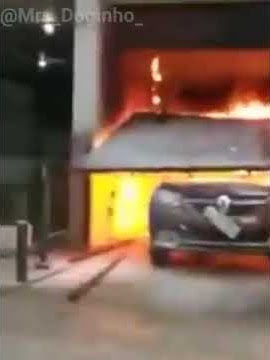 em vez de fazer catchau ele vai fazer caboom