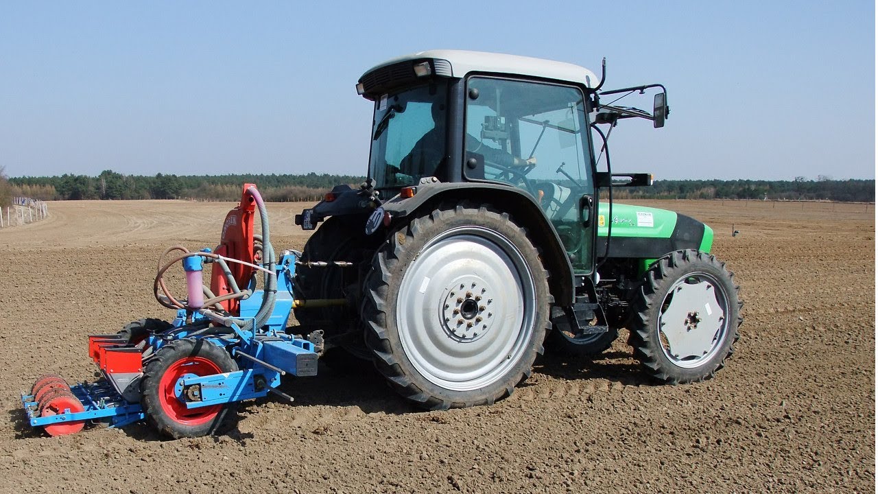 maxresdefault Deutz Fahr Agroplus 310 + Monosem   siew cebuli na Kujawach   VIDEO