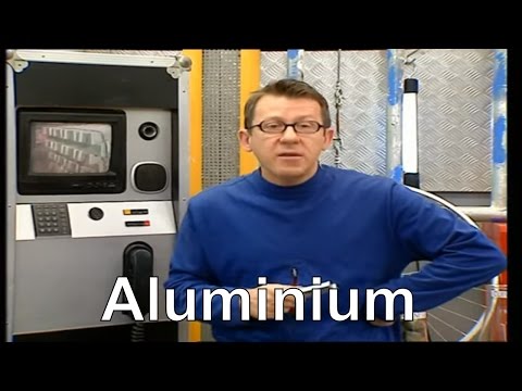 Pourquoi l'aluminium est-il plus léger que le fer ? - C'est pas sorcier