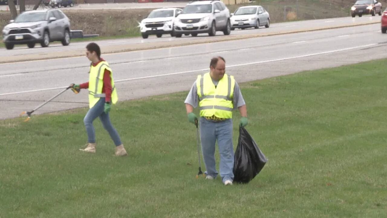Green Iowa AmeriCorps hosts clean-up event, emphasizes importance of their efforts