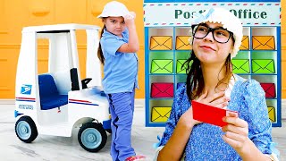 Mia and Nastya А Funny Story About Parcel Delivery