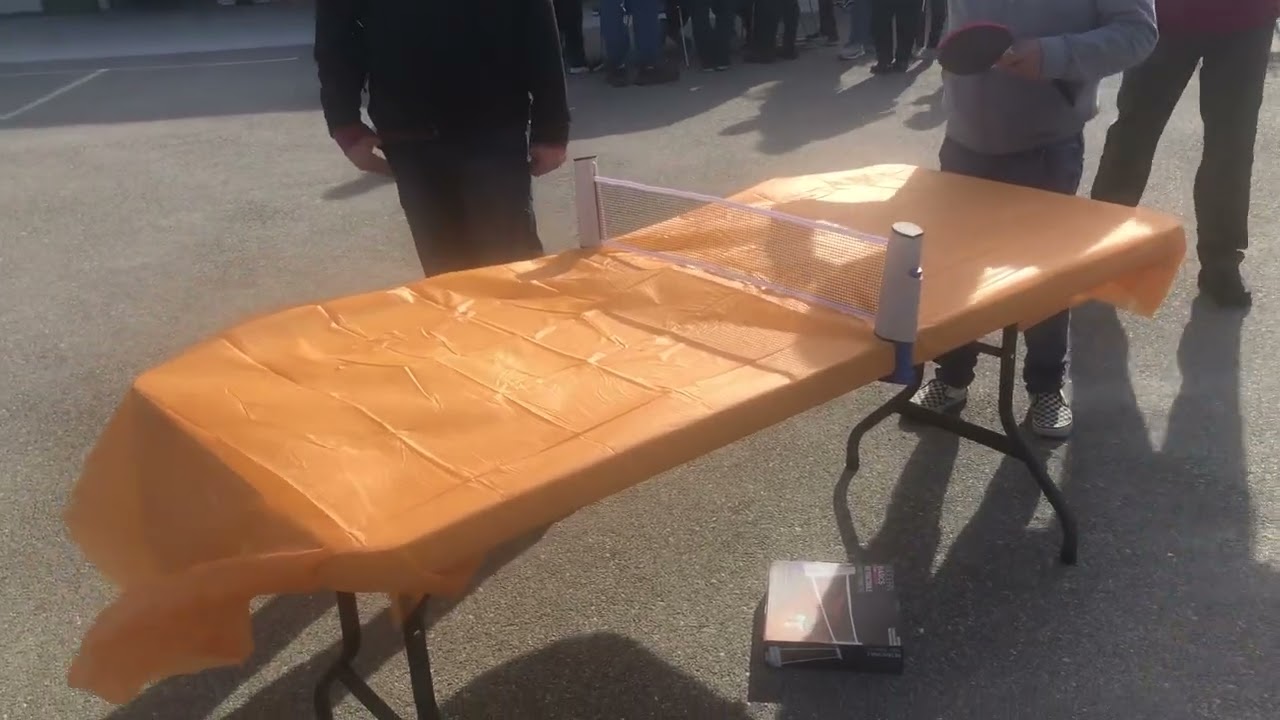 Calero High Harvest Festival Students playing Table Tennis 11月22日2022年