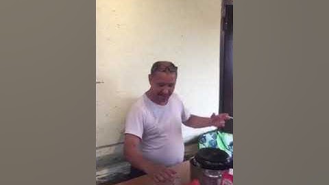 Шекспир нервно курит в сторонке