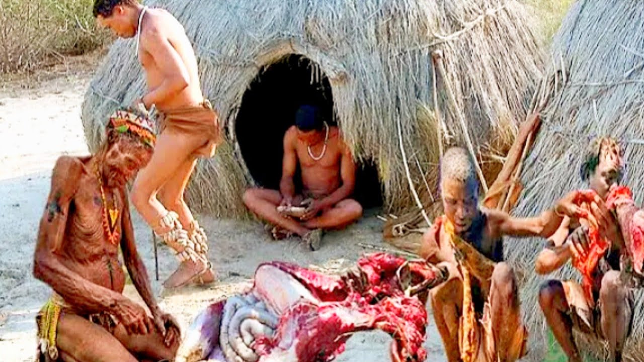 Forest Meals into the Wild | Traditional Hadzabe Tribe hunting and Cooking Lunch 😋