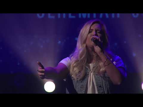speak-to-me/close-by-kari-jobe-&-hillsong-young-and-free