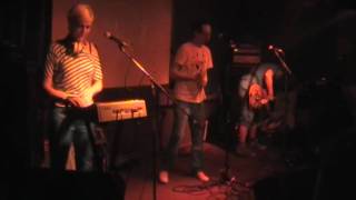 How To Loot Brazil - Love Song For The Unloved - live @Astrastube, Hamburg, 2011