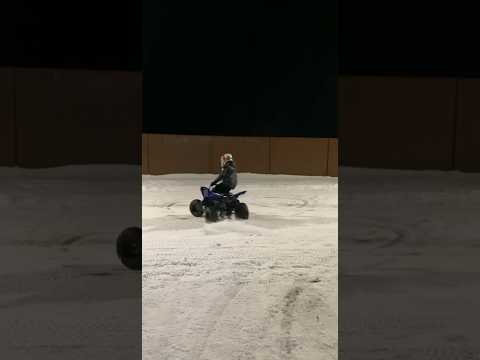 Видео: Quad Bike Drift on Snow