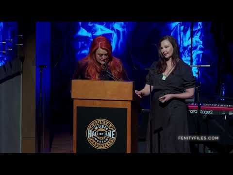 Wynonna & Ashley Judd at Country Music Hall of Fame in Nashville