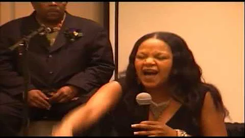 Cynthia Roberts Solo Singing Performance at the Wo...
