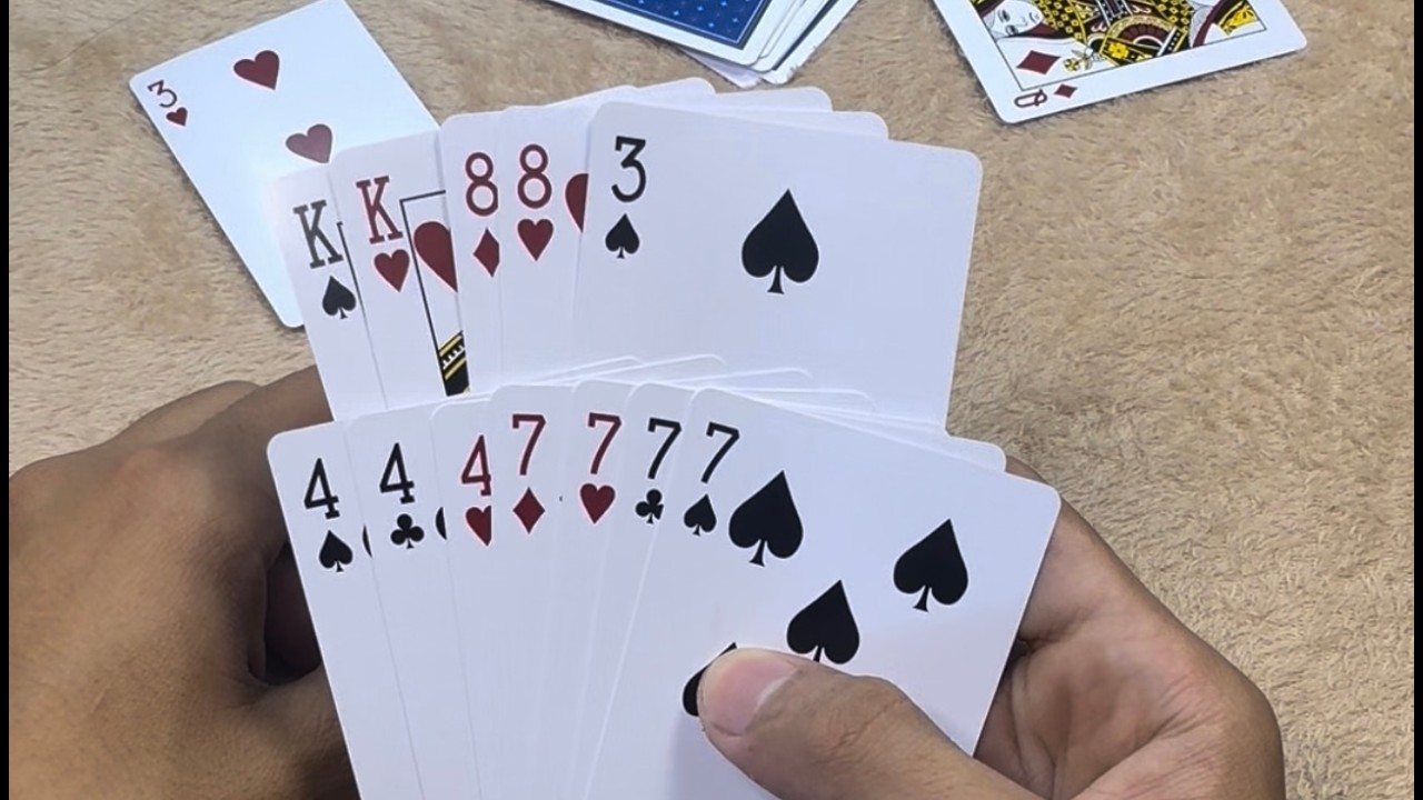 Minsan mapapakamot ka sa ulo, minsan mapapasigaw. pero siguradong hindi ka mabobored. #tongits