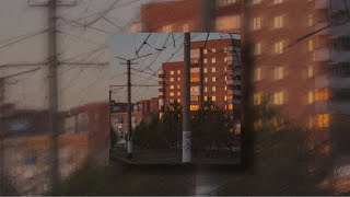 картинка: вечером возвращаешься домой, но это speed up плейлист