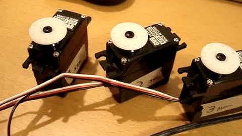 A demonstration program for R/C Servo I/F Board with StarBoard Orange (Demo No.1)