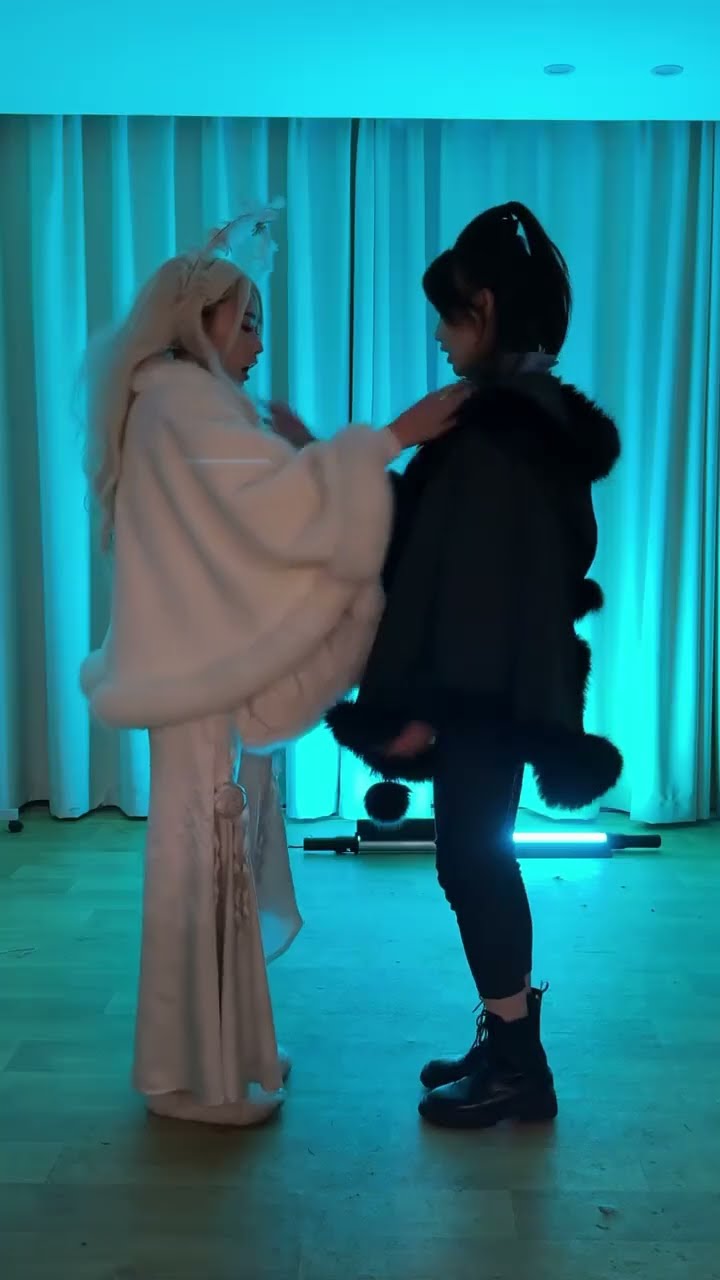 Black Angel and White Angel's Cross dressing Dance # Angel # Clown