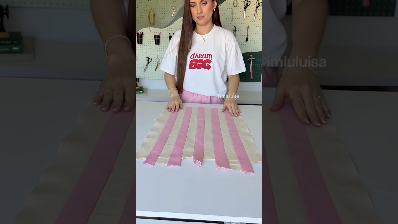 I ruined my pink jeans for this 😅✂️ valió la pena? 😳