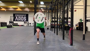 Forward lunge with lateral plate rotation