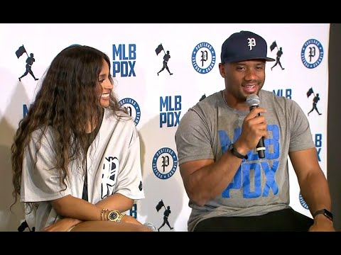 Videó: Russell Wilson és Ciara próbálnak egy baseball csapatot hozni Portlandbe