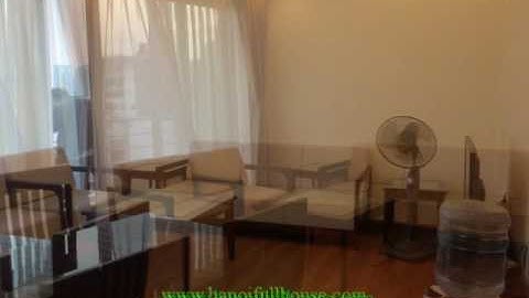 Căn hộ mới, có ban công, sàn gỗ, bồn tắm nằm ở Cầu Giấy cho thuê