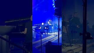 Pimeästä valoon 2025