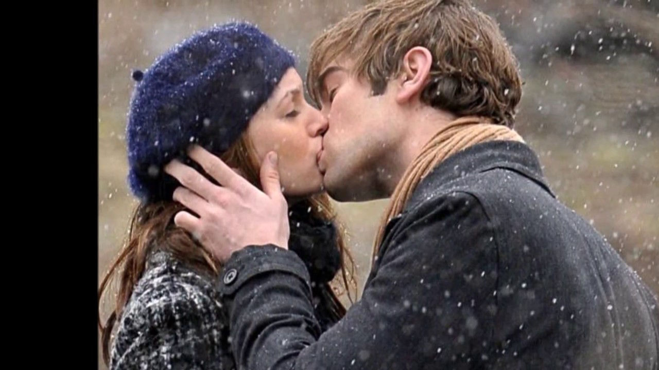 Приснилось целоваться с мужем. Поцелуй. Первый поцелуй. Первый поцелуй с парнем. Люди целуются.