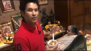 Sachin Tendulkar makes baingan bharta and his mom loves it. Watch