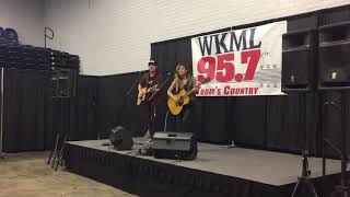 WKML Stars & Guitars VIP Party - Waiting on You - Lindsay Ell