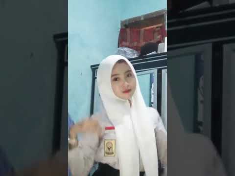 SMP cantik boba gede menonjol