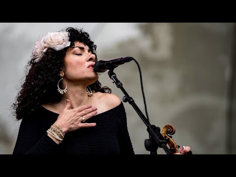 How musician Carrie