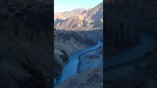 Река Зеравшан Таджикистан