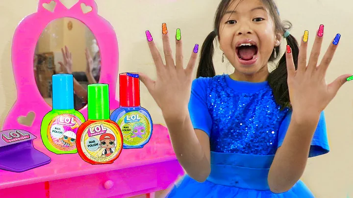 Wendy Pretend Play Painting Nails w/ LOL Surprise ...