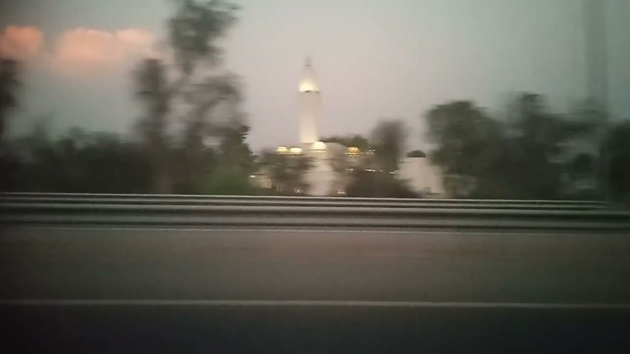  പോലീസിനെ കൊണ്ട് പിടിപ്പിച്ച്  ഇവളാണ് യഥാർത്ഥ  എല്ലാവർക്കും 