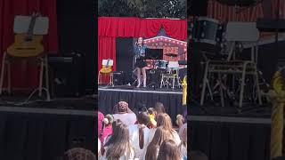 impactante como canta ests niña en festival de la voz del colegio Pumahue