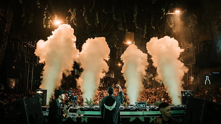 Victor Lou @ Green Valley - Cambori, Brazil (Live ...