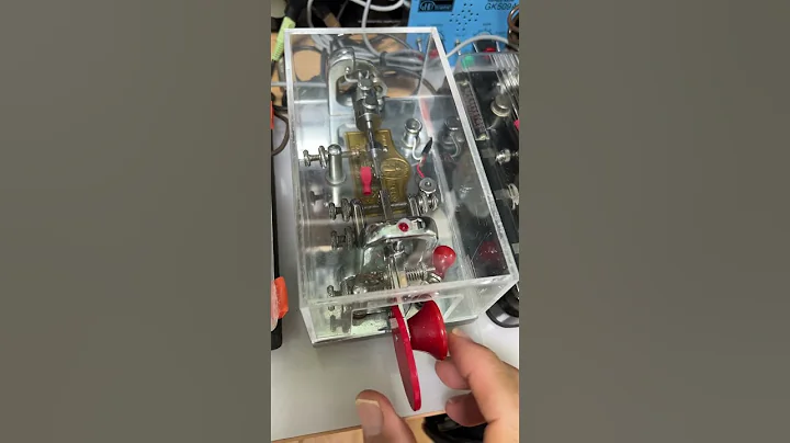 The Morse code by four bug keys (GHD/J-36/Vibroplex/Himond)