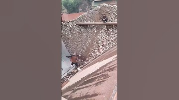 Unloading Process of a Pebble Ship - Good tools and machinery make work easy